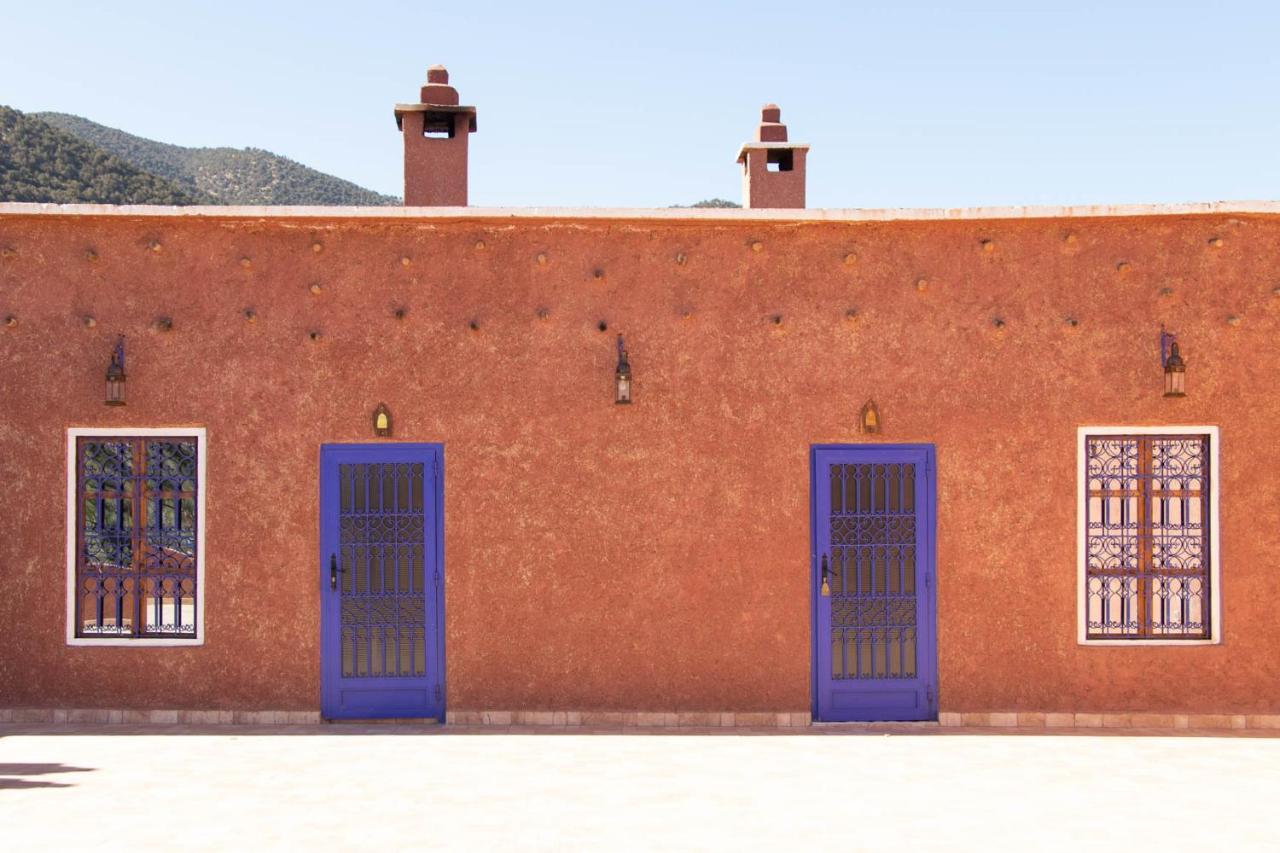Riad Malak Уирган Екстериор снимка
