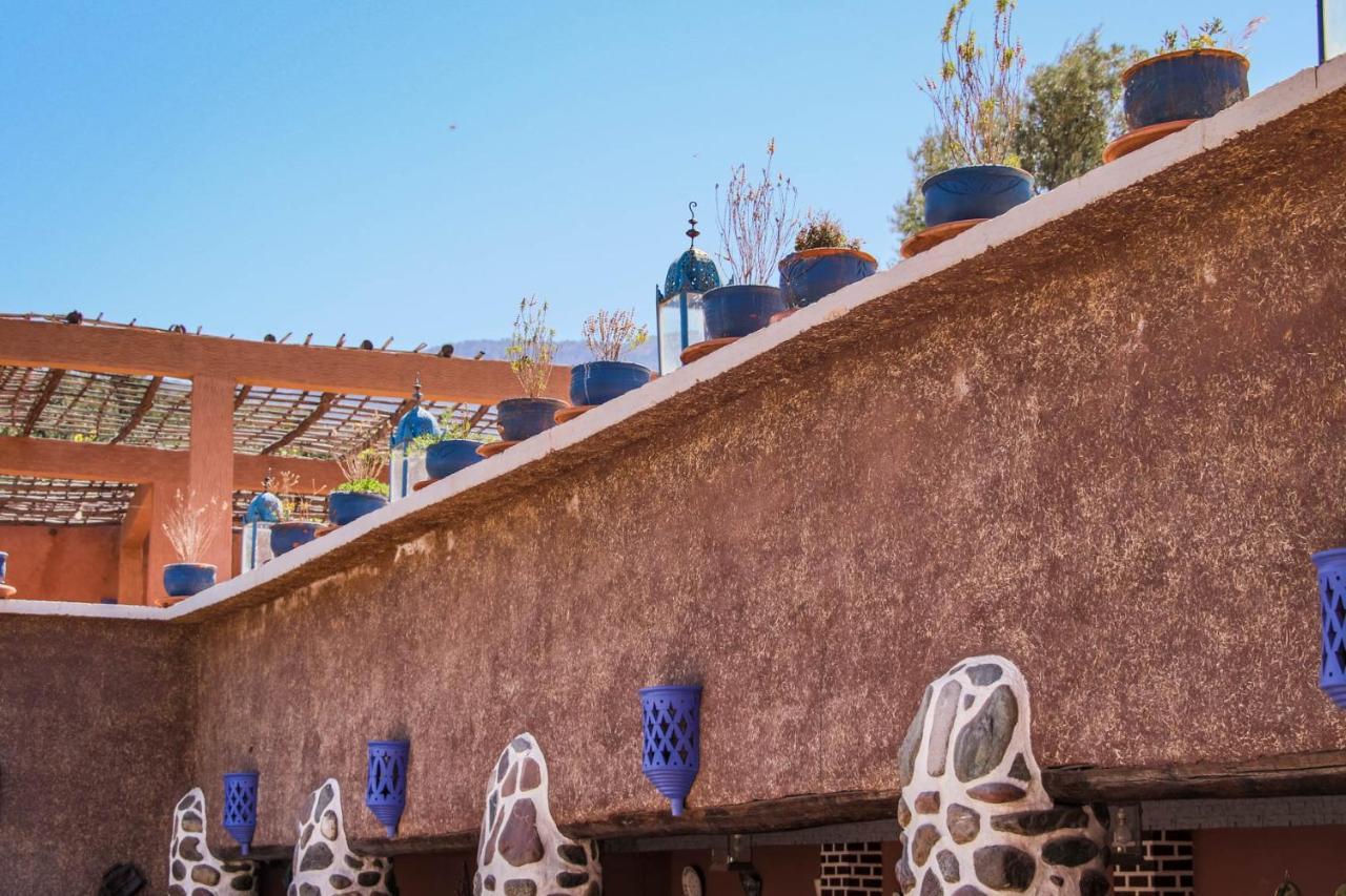 Riad Malak Уирган Екстериор снимка