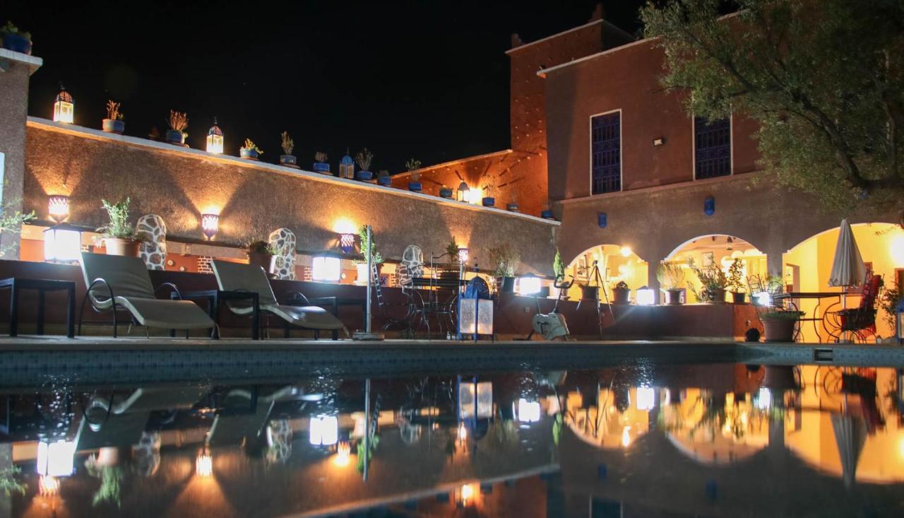 Riad Malak Уирган Екстериор снимка