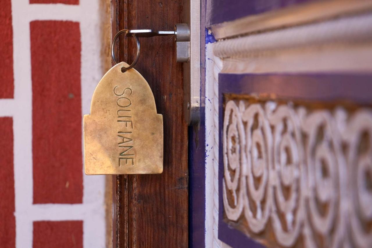 Riad Malak Уирган Екстериор снимка